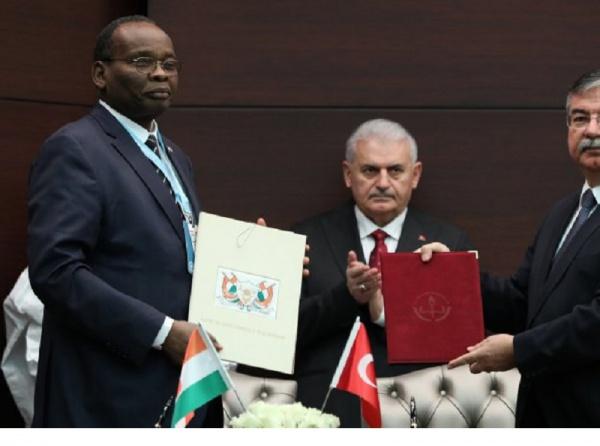     Bakan Yılmaz, Nijerli mevkidaşıyla eğitim alanında iş birliği anlaşması imzaladı